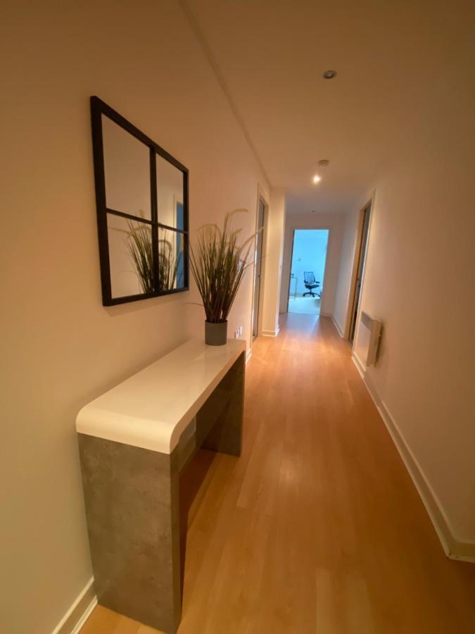 Secc&Hydro Beautiful 2Br Apartment With Free Parking Глазго Екстер'єр фото